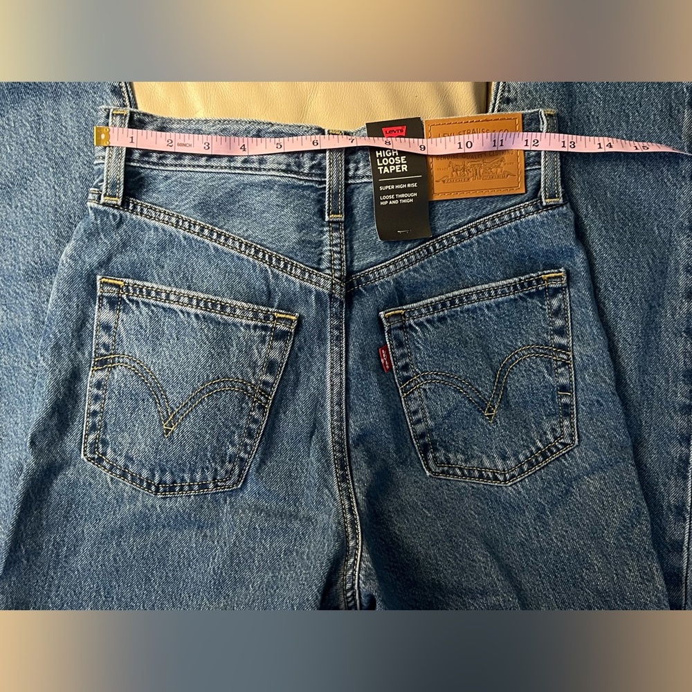 NWT Levi's x Free People High Rise Loose Tapered Jeans Hold My Purse 24 - Picture 2 of 13